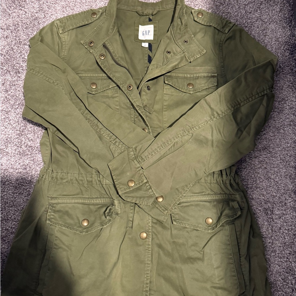 GAP Women's Utility Jacket in Olive